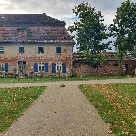 Gesindehaus Am Schloss Kummerower Kummerow (Mecklenburgische Seenplatte)