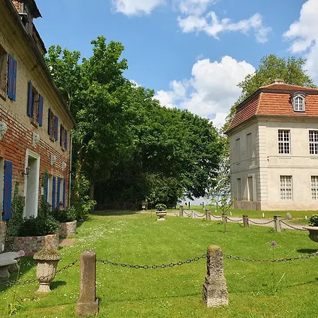 Gesindehaus Am Schloss Kummerower Kummerow (Mecklenburgische Seenplatte)