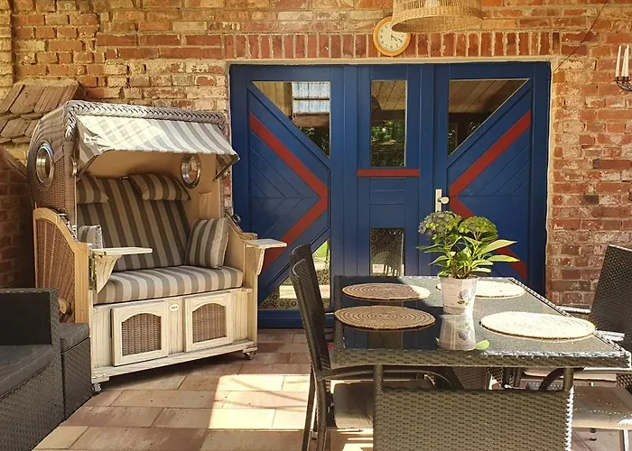 Gesindehaus Am Schloss Kummerower *